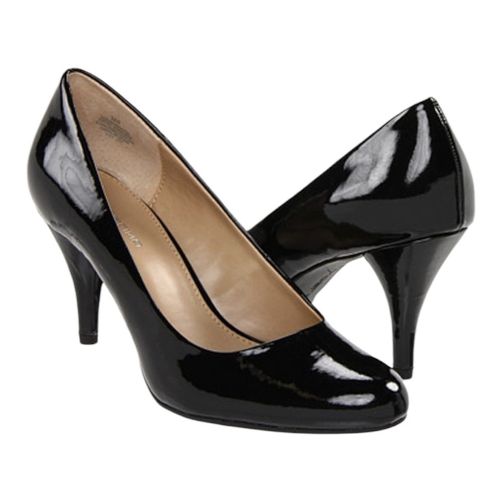 Bandolino Courteous Pump Black Patent